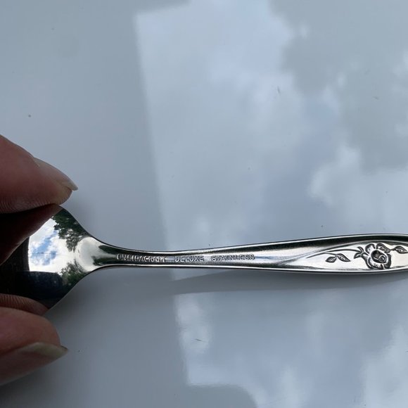 Oneida Lasting Rose Deluxe Stainless Modern Hollow Teaspoon - Picture 6 of 6